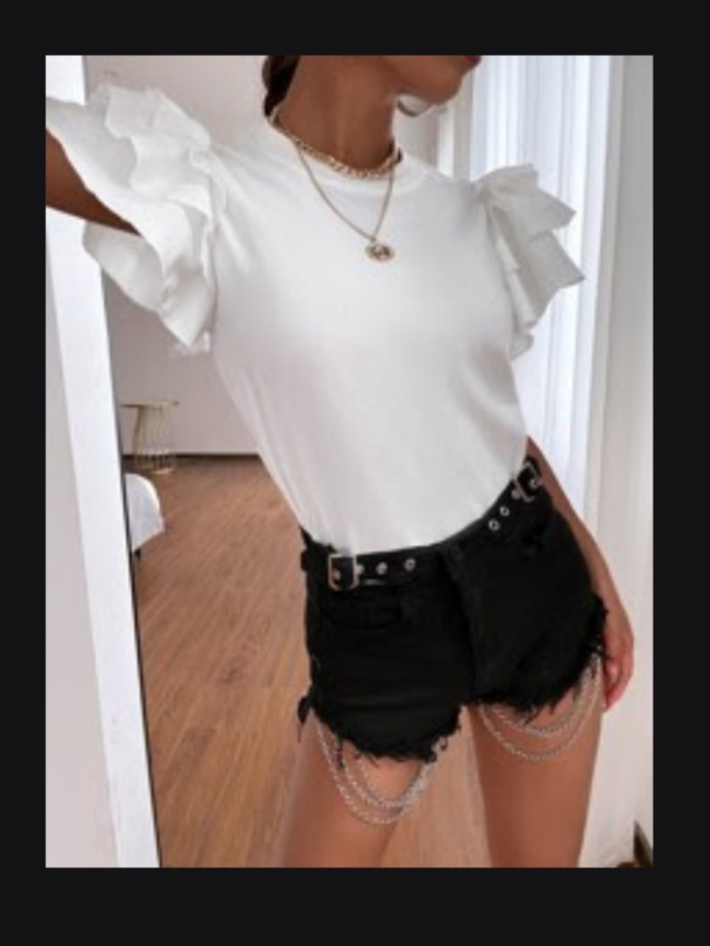 🐠 2 for $16 SHEIN Beige ruffle sleeve top
